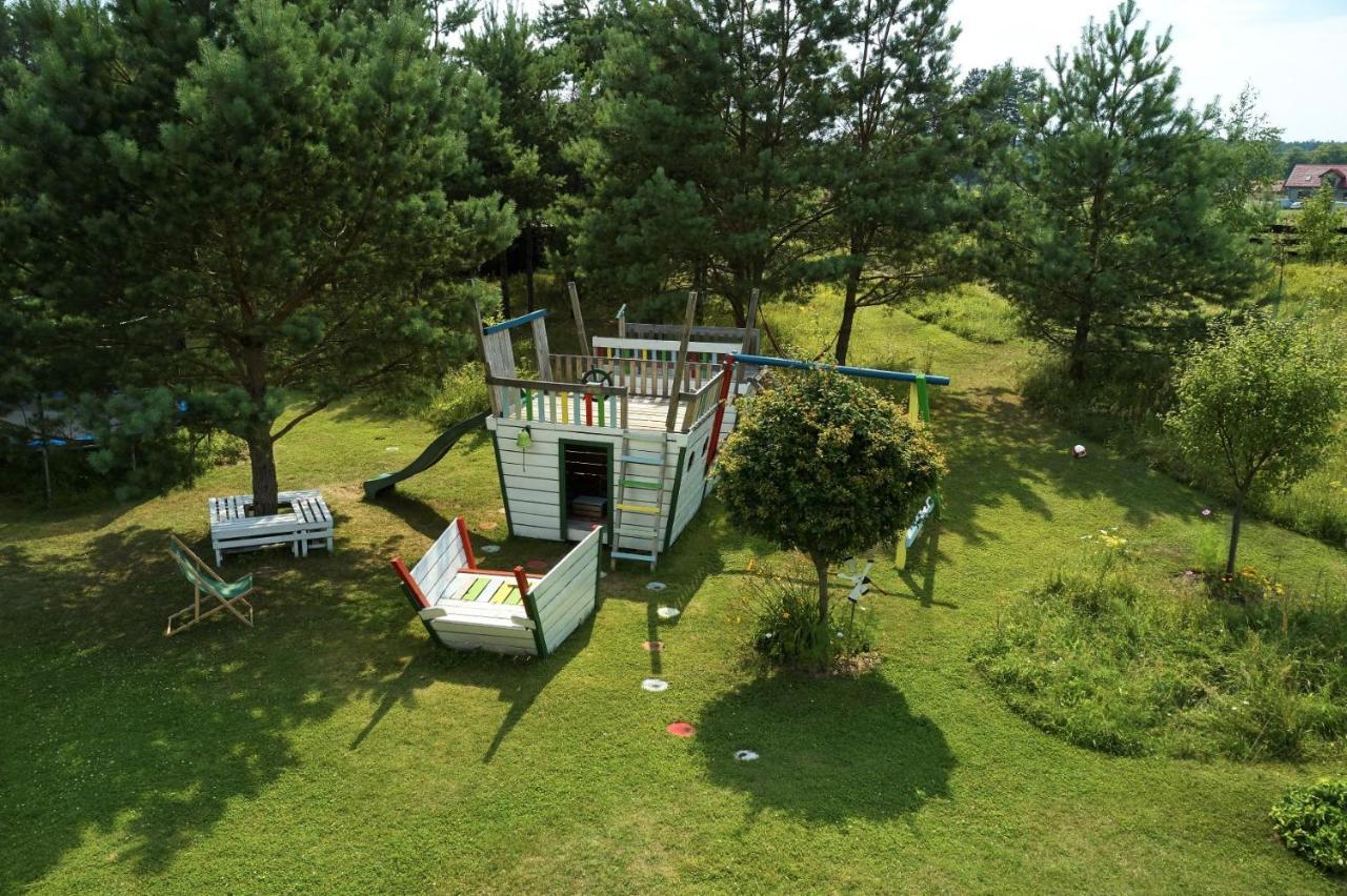 Gosciniec Szuwary Apartment Krutyń Екстериор снимка